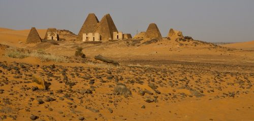 Pyramids of Meroë, Kushite builders for the kings and queens of Meroë
