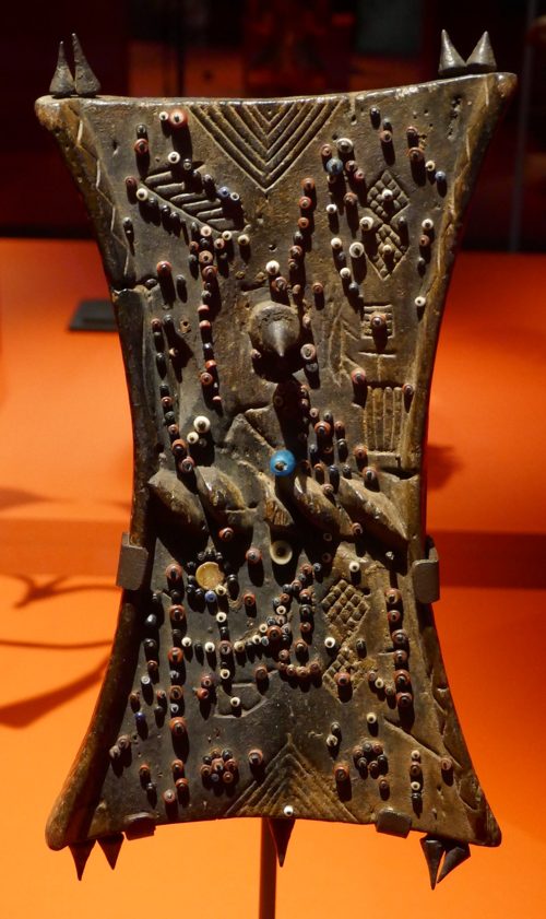 Lukasa (memory board), Luba carver, for the Mbudye association