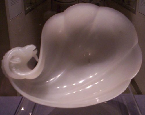Wine cup of Shah Jahan, Mughal jade carvers